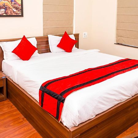 Oyo 7187 Earth Aromaa Hotel Calcutta Eksteriør billede