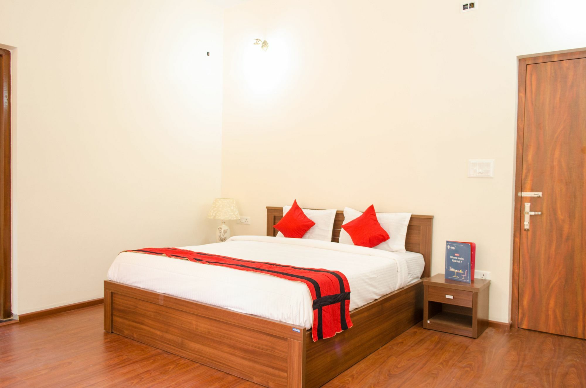 Oyo 7187 Earth Aromaa Hotel Calcutta Eksteriør billede