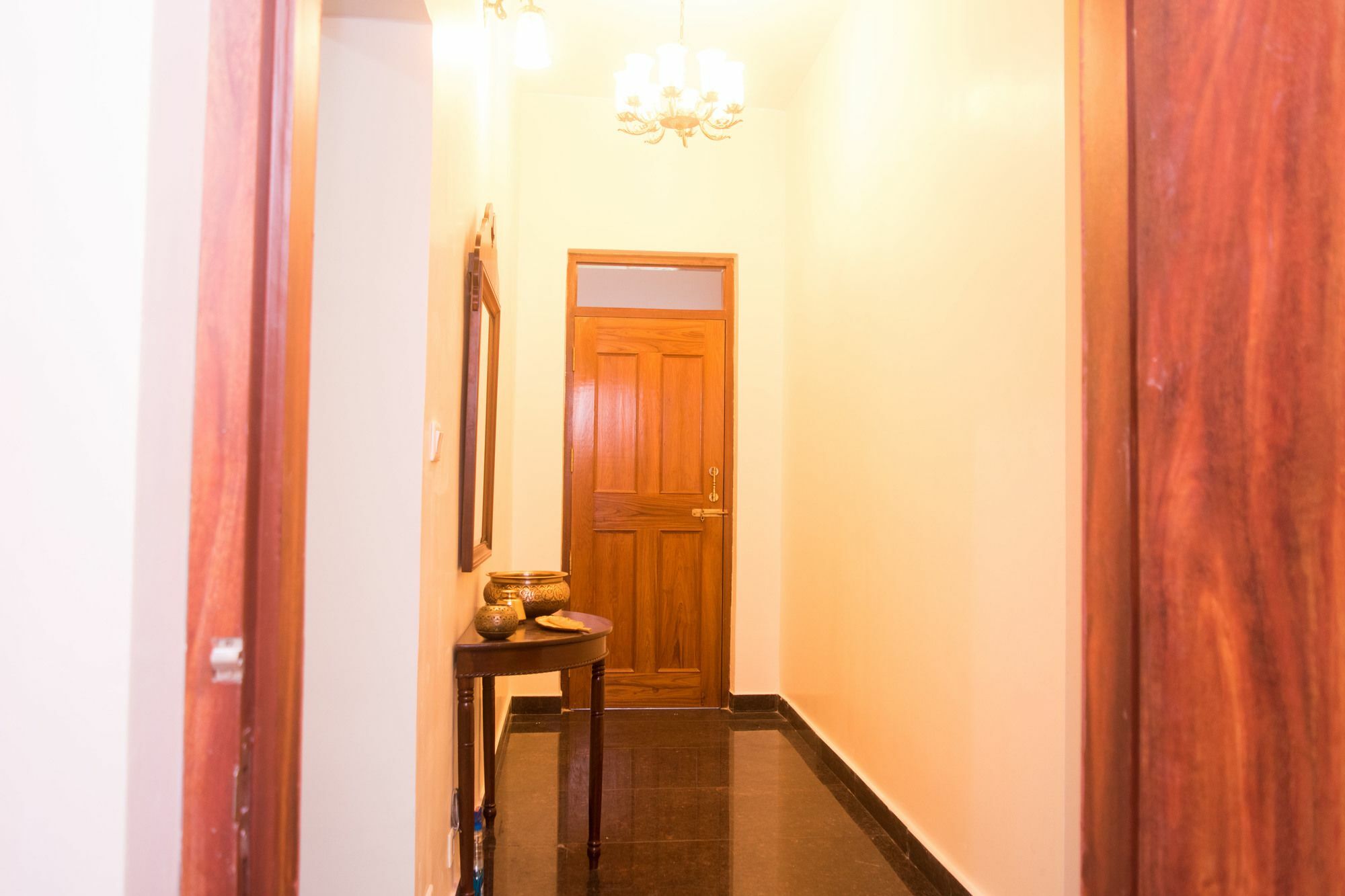Oyo 7187 Earth Aromaa Hotel Calcutta Eksteriør billede